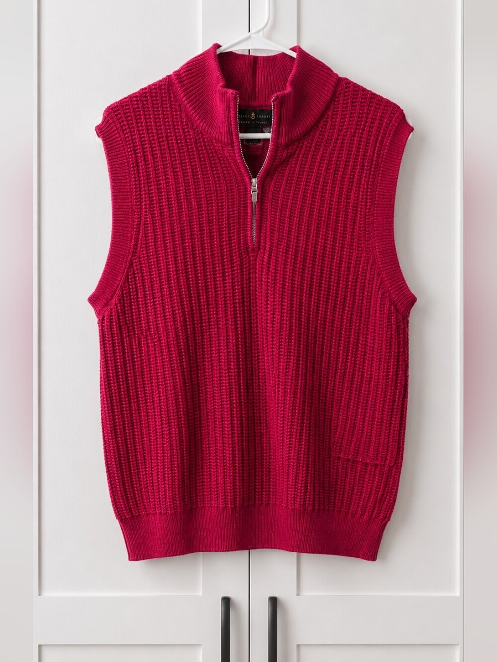 ROBERT TALBOT 100% Extrafine Mering Wool ribbed quarter-zip.